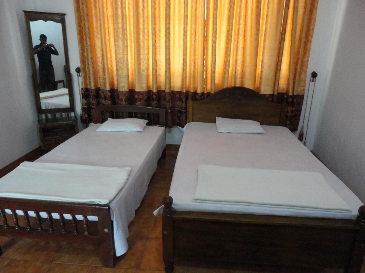 White Elephant Hotel Maskeliya Zimmer foto