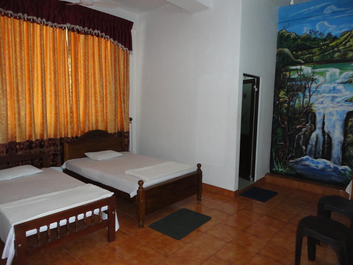 White Elephant Hotel Maskeliya Zimmer foto